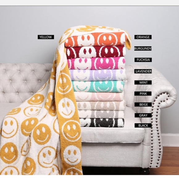 Comfy Luxe Bedding Comfy Luxe Smiley Pink Ivory Blanket Poshmark